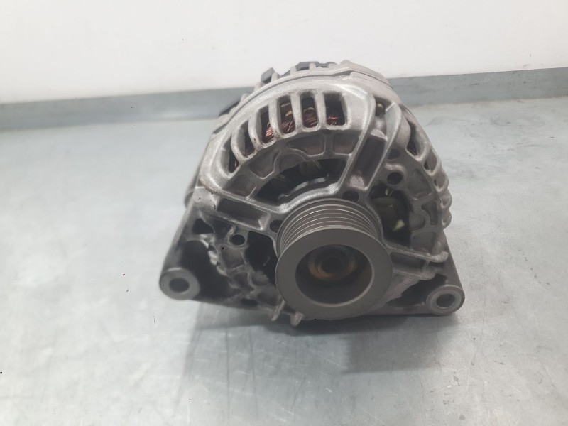 Recambio de alternador para opel astra g hatchback (t98) 2.0 dti 16v (f08, f48) referencia OEM IAM 95520886 93174497 