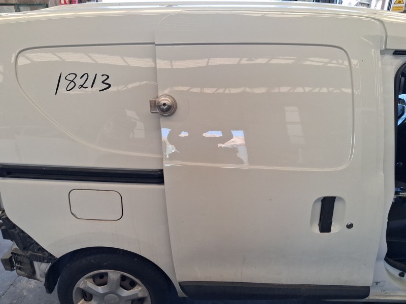 Recambio de puerta lateral corredera derecha para dacia dokker furgón/monospace 1.5 dci (feaj) referencia OEM IAM 821004257R  
