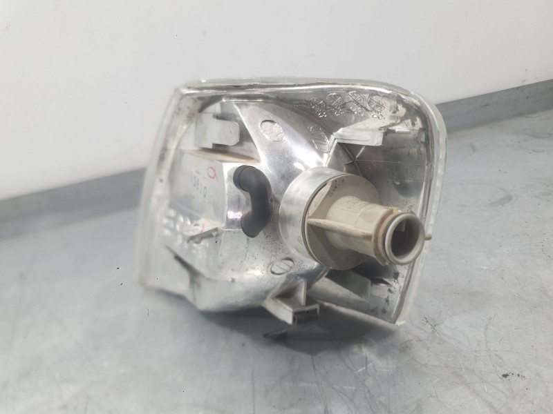 Recambio de piloto delantero derecho para volkswagen passat b5 (3b2) 1.9 tdi referencia OEM IAM 3B0953042  