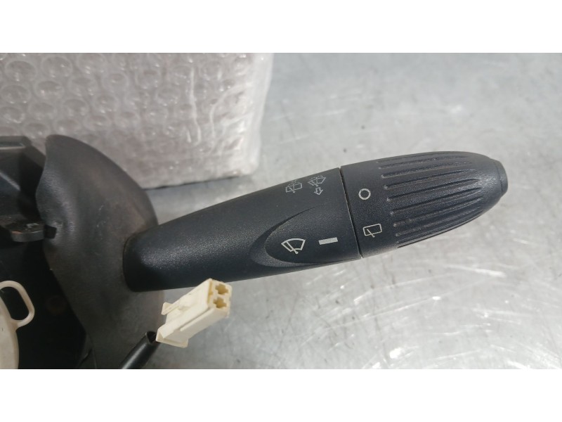 Recambio de mando luces y limpia para ford ka (ru8) 1.2 referencia OEM IAM CS5113335AA38C5  