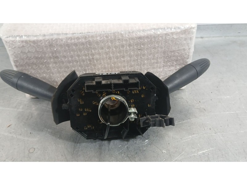 Recambio de mando luces y limpia para ford ka (ru8) 1.2 referencia OEM IAM CS5113335AA38C5  