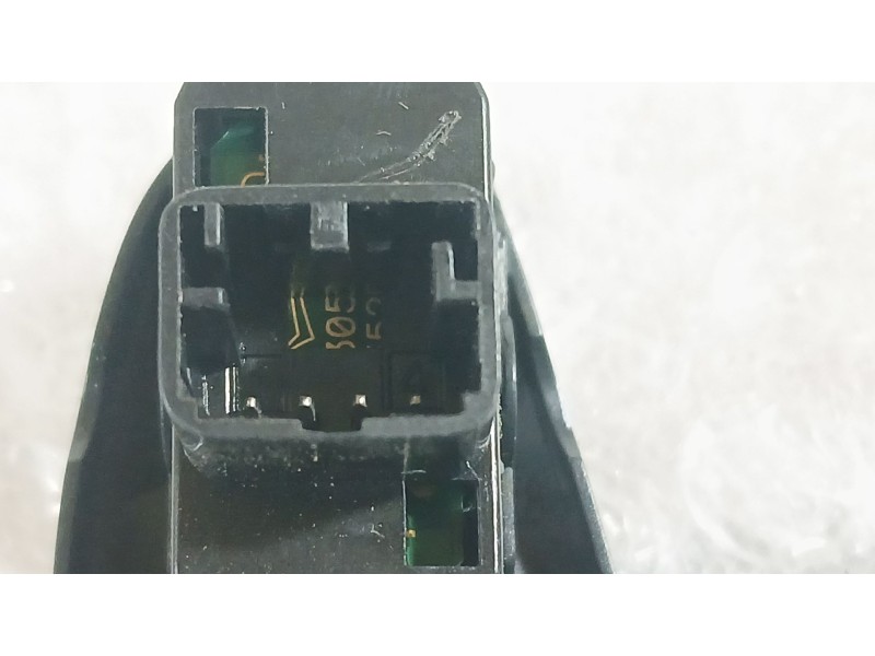 Recambio de mando elevalunas delantero izquierdo para ford ka (ru8) 1.2 referencia OEM IAM 1571470  