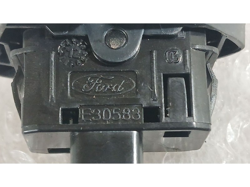 Recambio de mando elevalunas delantero izquierdo para ford ka (ru8) 1.2 referencia OEM IAM 1571470  