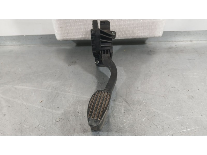 Recambio de potenciometro pedal para ford ka (ru8) 1.2 referencia OEM IAM 1582729  