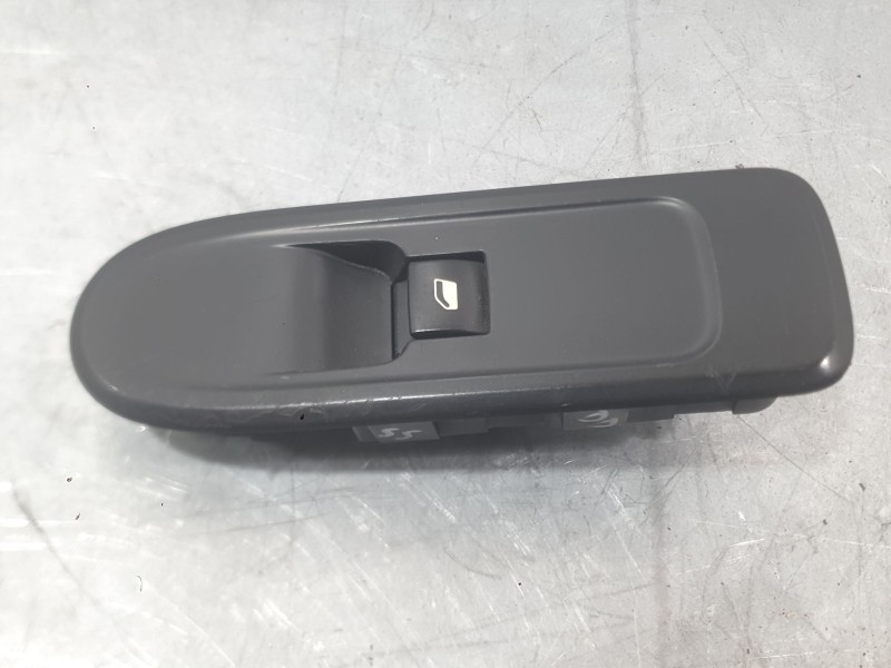 Recambio de mando elevalunas delantero derecho para peugeot 308 sw i (4e_, 4h_) 1.4 16v referencia OEM IAM 649029  