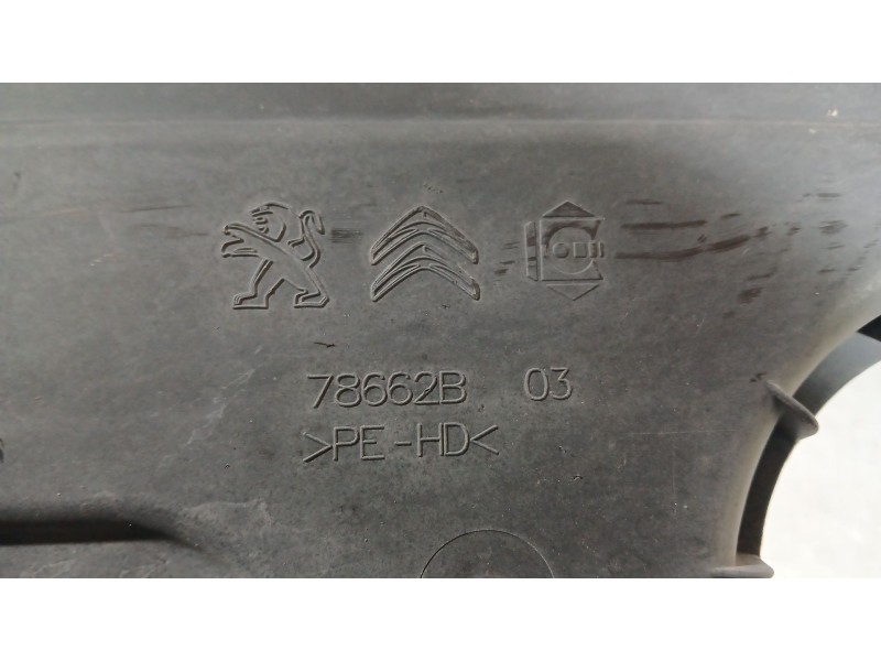 Recambio de deposito adblue para peugeot 3008 i monospace (0u_) 1.6 bluehdi 120 referencia OEM IAM 9807475780  