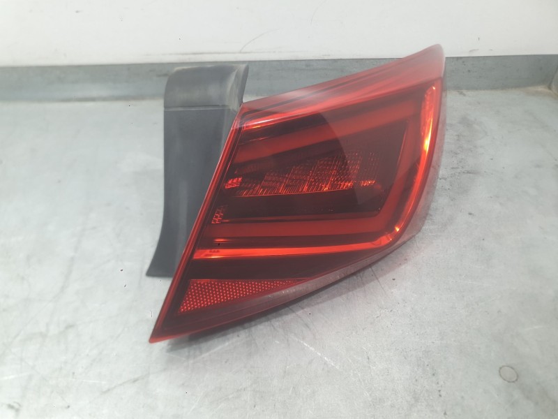 Recambio de piloto trasero derecho exterior para seat leon (5f1) 2.0 tdi referencia OEM IAM 5F0945096D  