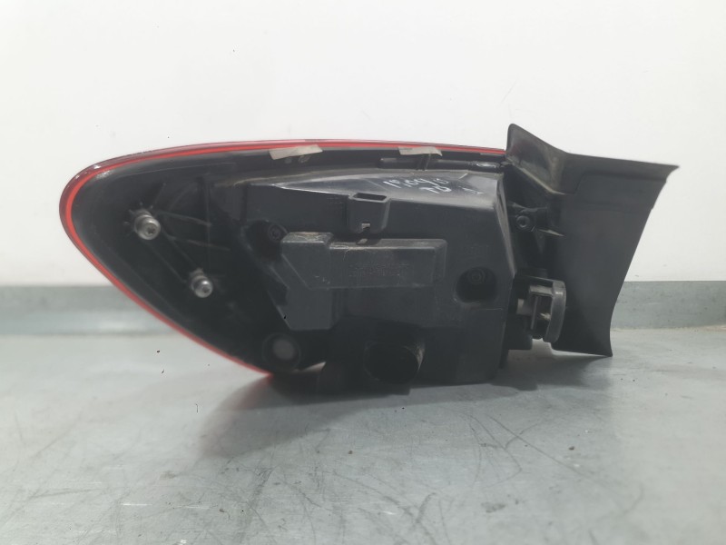 Recambio de piloto trasero derecho exterior para seat leon (5f1) 2.0 tdi referencia OEM IAM 5F0945096D  
