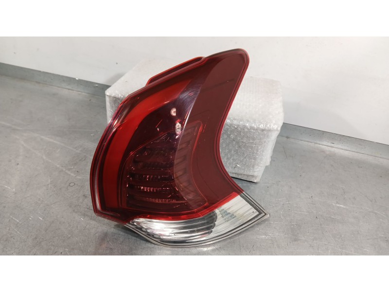 Recambio de piloto trasero derecho exterior para peugeot 3008 i monospace (0u_) 1.6 bluehdi 120 referencia OEM IAM 6351HC  