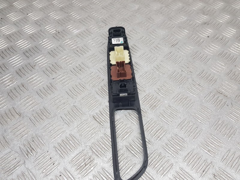 Recambio de mando elevalunas delantero izquierdo para renault captur i (j5_, h5_) 1.2 tce 120 referencia OEM IAM 254112588R C/ M