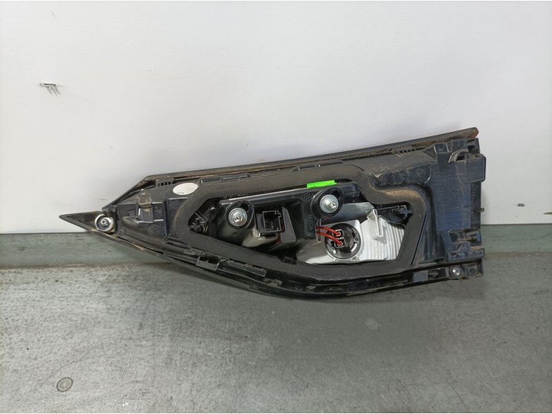 Recambio de piloto trasero izquierdo para ds 3 crossback chic referencia OEM IAM 9827060780  INTERIOR