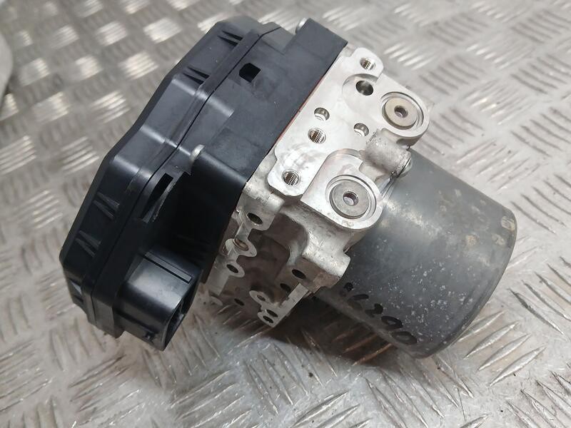 Recambio de abs para toyota rav 4 exclusive referencia OEM IAM 4454042282 ADVICS 1330000720 8954142575