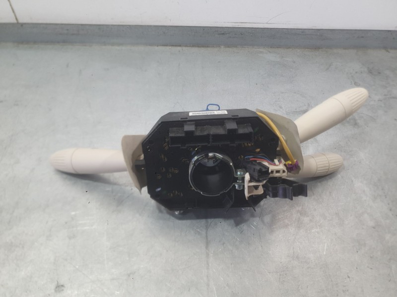 Recambio de mando luces y limpia para fiat 500 (312_) 1.0 mild hybrid (312.ayd1b) referencia OEM IAM 735782042  