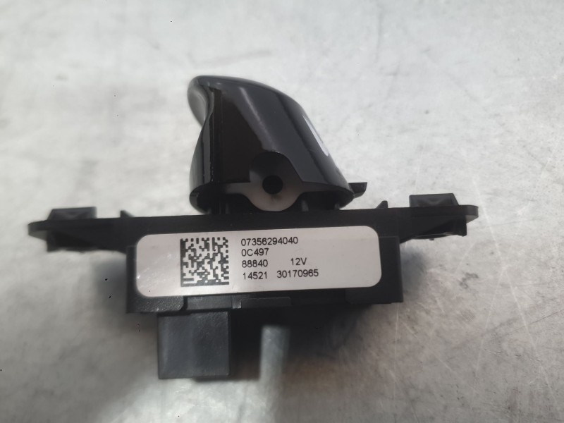 Recambio de mando elevalunas delantero izquierdo para fiat 500 (312_) 1.0 mild hybrid (312.ayd1b) referencia OEM IAM 735450601  