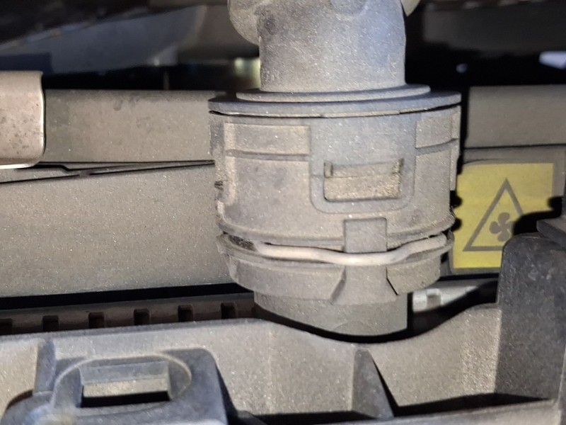 Recambio de radiador agua para peugeot 208 ii (ub_, up_, uw_, uj_) 1.2 puretech 100 referencia OEM IAM 9825333380  