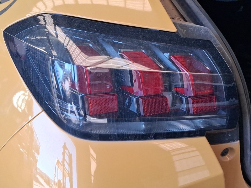 Recambio de piloto trasero izquierdo para peugeot 208 ii (ub_, up_, uw_, uj_) 1.2 puretech 100 referencia OEM IAM 9823216780  