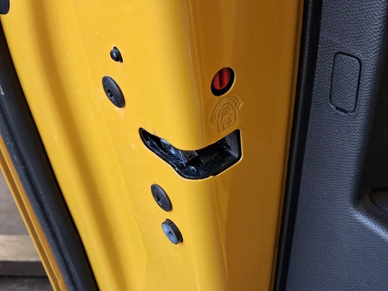 Recambio de cerradura puerta trasera izquierda para peugeot 208 ii (ub_, up_, uw_, uj_) 1.2 puretech 100 referencia OEM IAM 9844