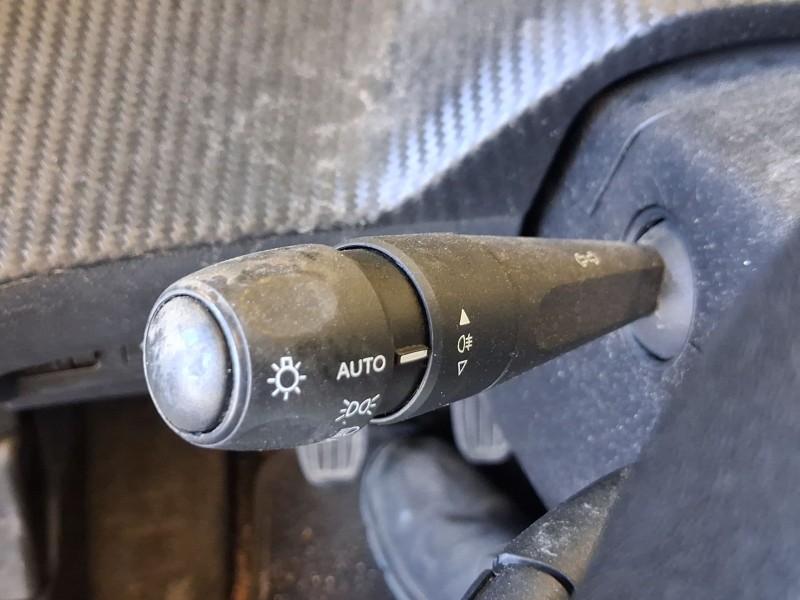 Recambio de mando luces y limpia para peugeot 208 ii (ub_, up_, uw_, uj_) 1.2 puretech 100 referencia OEM IAM 98369174ZD  