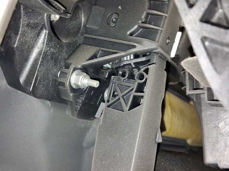 Recambio de potenciometro pedal para peugeot 208 ii (ub_, up_, uw_, uj_) 1.2 puretech 100 referencia OEM IAM 9827704480  