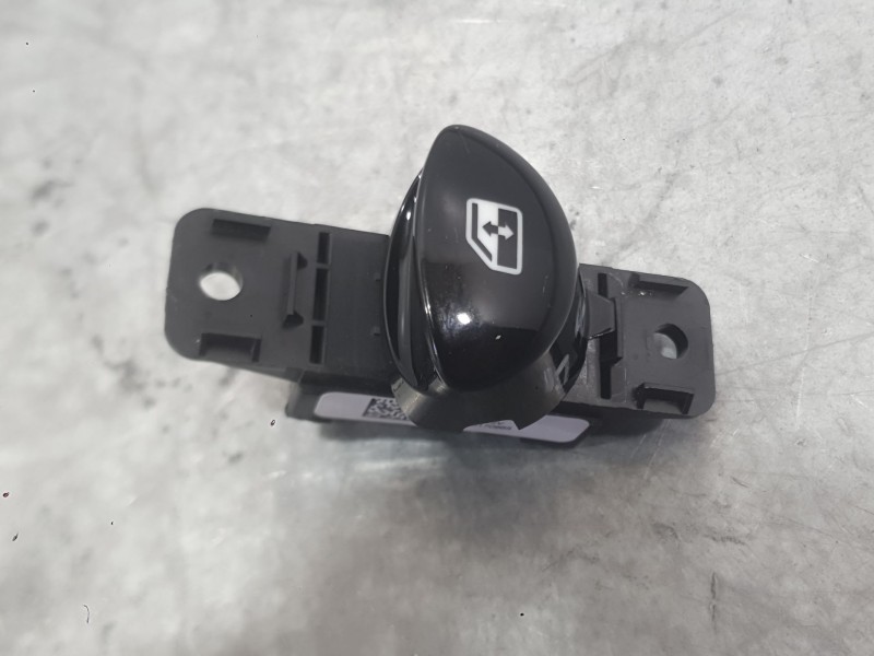 Recambio de mando elevalunas delantero derecho para fiat 500 (312_) 1.0 mild hybrid (312.ayd1b) referencia OEM IAM 735450602  