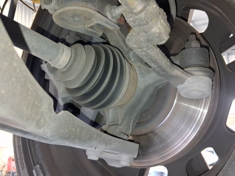 Recambio de mangueta delantera derecha para peugeot 208 ii (ub_, up_, uw_, uj_) 1.2 puretech 100 referencia OEM IAM 9826877980  