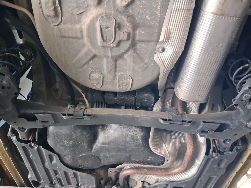 Recambio de puente trasero para peugeot 208 ii (ub_, up_, uw_, uj_) 1.2 puretech 100 referencia OEM IAM 9838305780 DISCO C/ABS 4