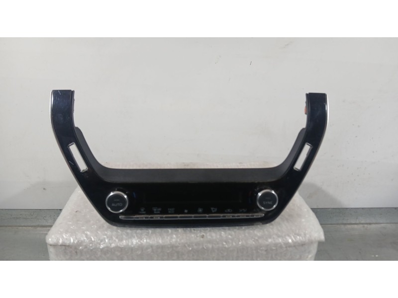 Recambio de mando climatizador para toyota corolla ranchera familiar (_e21_) 1.8 hybrid (zwe211) referencia OEM IAM 5590002M50  