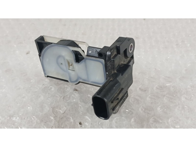 Recambio de caudalimetro para toyota corolla ranchera familiar (_e21_) 1.8 hybrid (zwe211) referencia OEM IAM 2220424010  