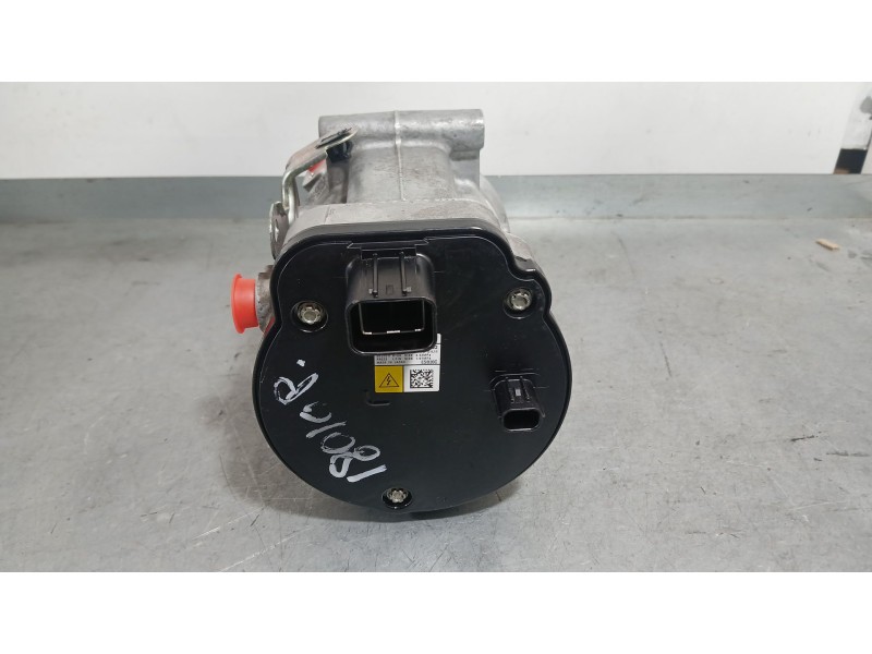 Recambio de compresor aire acondicionado para toyota corolla ranchera familiar (_e21_) 1.8 hybrid (zwe211) referencia OEM IAM 88
