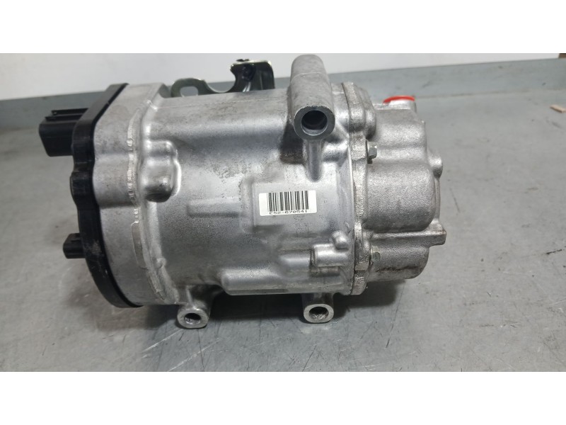 Recambio de compresor aire acondicionado para toyota corolla ranchera familiar (_e21_) 1.8 hybrid (zwe211) referencia OEM IAM 88