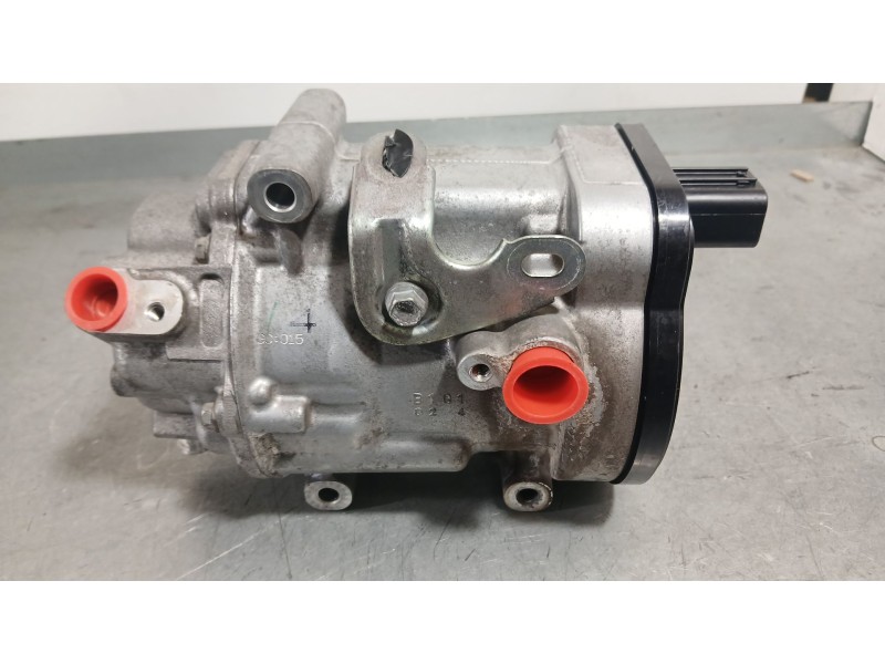 Recambio de compresor aire acondicionado para toyota corolla ranchera familiar (_e21_) 1.8 hybrid (zwe211) referencia OEM IAM 88