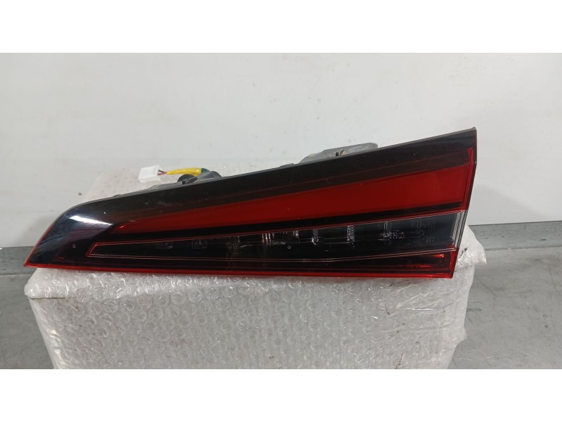 Recambio de piloto trasero derecho interior para toyota corolla ranchera familiar (_e21_) 1.8 hybrid (zwe211) referencia OEM IAM