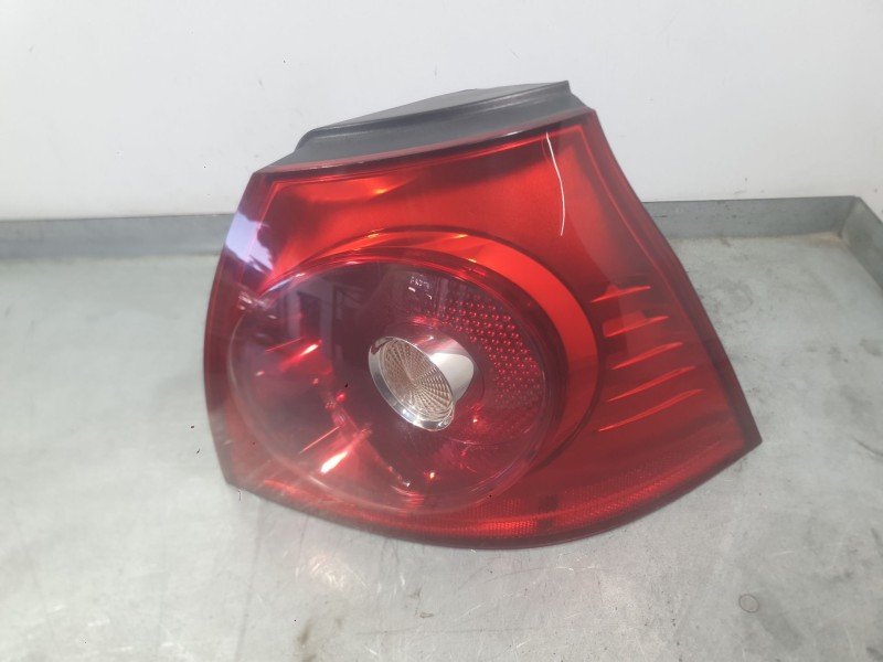 Recambio de piloto trasero derecho exterior para volkswagen golf v (1k1) 2.0 tdi 16v referencia OEM IAM 1K6945096AA  