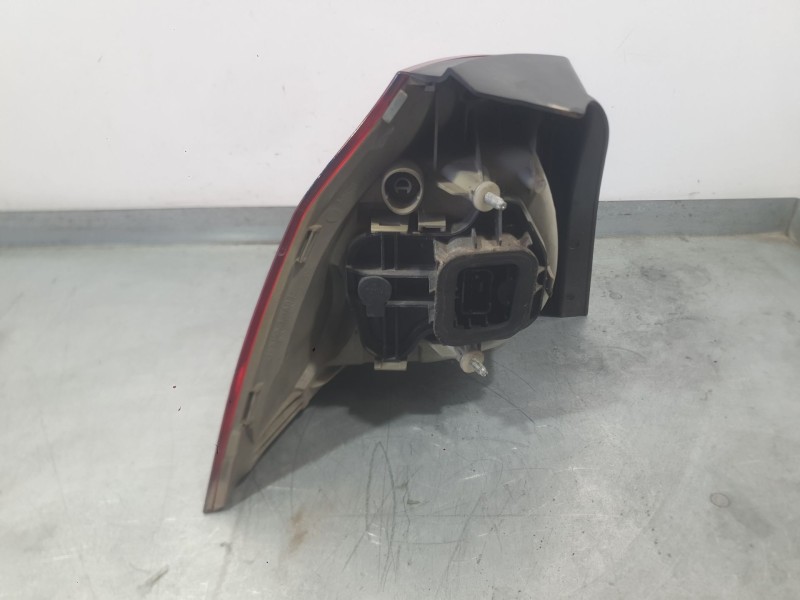 Recambio de piloto trasero derecho exterior para volkswagen golf v (1k1) 2.0 tdi 16v referencia OEM IAM 1K6945096AA  