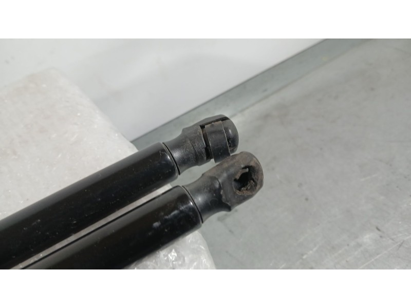 Recambio de amortiguadores maletero / porton para toyota corolla ranchera familiar (_e21_) 1.8 hybrid (zwe211) referencia OEM IA
