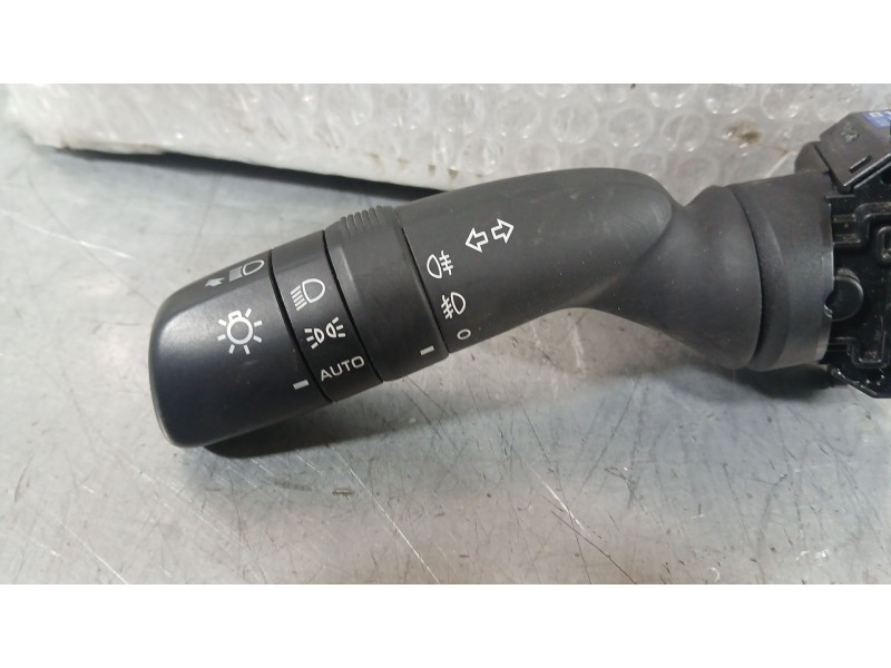 Recambio de mando luces para toyota corolla ranchera familiar (_e21_) 1.8 hybrid (zwe211) referencia OEM IAM   