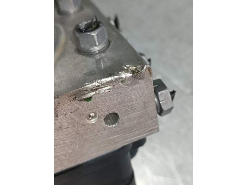 Recambio de abs para citroën c3 feel referencia OEM IAM 39242804 970261 TOCADO TIENE GOLPE