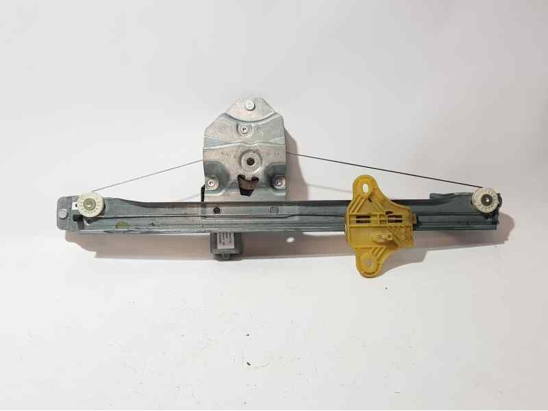 Recambio de elevalunas delantero derecho para renault clio iv expression referencia OEM IAM 807205569R 2 PINS ELECTRICO