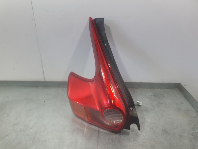 Recambio de piloto trasero izquierdo para nissan juke (f15) 1.5 dci referencia OEM IAM 265551KA0B  
