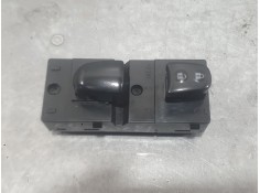 MANDO ELEVALUNAS DELANTERO DERECHO 254111KA5A 
