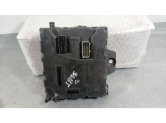 CAJA RELES / FUSIBLES 821077405 