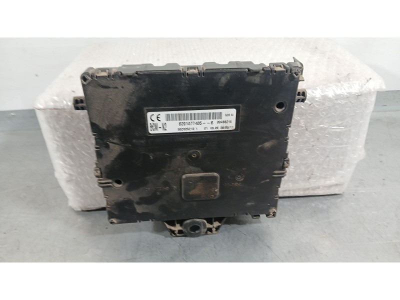 Recambio de caja reles / fusibles para renault kangoo / grand kangoo ii (kw0/1_) 1.5 dci 90 (kw05, kw08, kw0g, kw11) referencia 