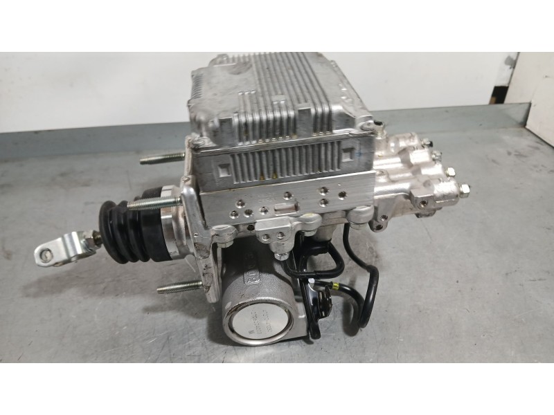 Recambio de abs para toyota yaris (_p13_) 1.5 hybrid (nhp130_) referencia OEM IAM 440500D390  