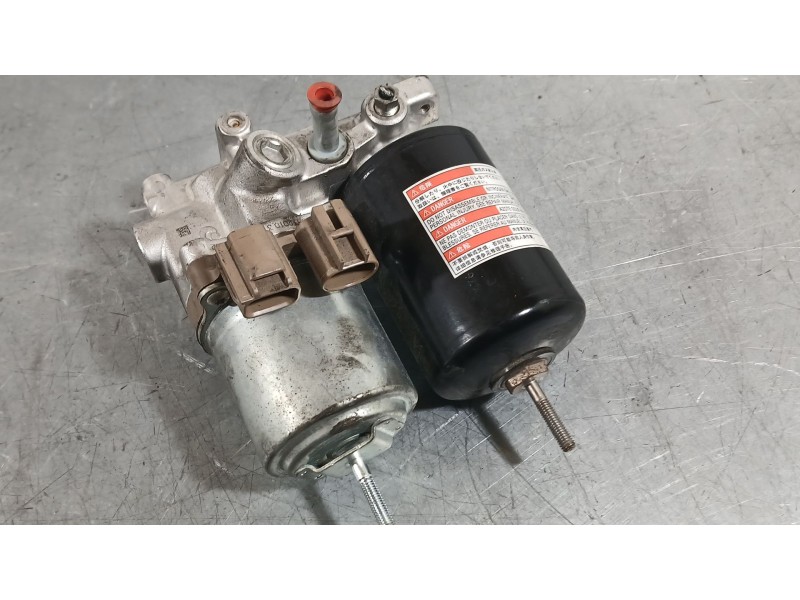 Recambio de bomba abs para toyota yaris (_p13_) 1.5 hybrid (nhp130_) referencia OEM IAM   