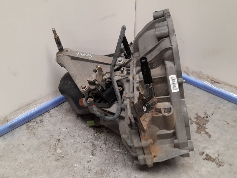 Recambio de caja cambios para nissan micra (k12e) acenta referencia OEM IAM JH3148 C045520 5VELOCIDADES