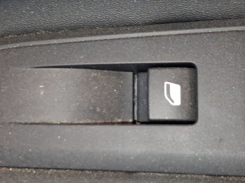 Recambio de mando elevalunas trasero derecho para peugeot 3008 ii suv (mc_, mr_, mj_, m4_) 1.2 thp/ puretech 130 (mrhnsm, mrhnsu