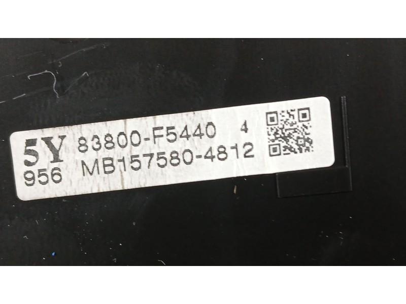 Recambio de cuadro instrumentos para toyota yaris (_p13_) 1.5 hybrid (nhp130_) referencia OEM IAM 553030D150C1  