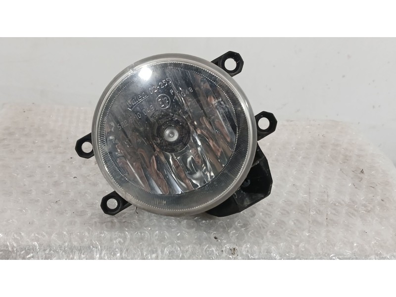 Recambio de faro antiniebla derecho para toyota yaris (_p13_) 1.5 hybrid (nhp130_) referencia OEM IAM 8121002110  
