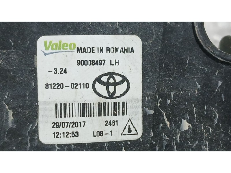 Recambio de faro antiniebla izquierdo para toyota yaris (_p13_) 1.5 hybrid (nhp130_) referencia OEM IAM 8122002110  