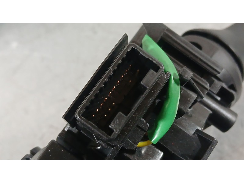 Recambio de mando luces para toyota yaris (_p13_) 1.5 hybrid (nhp130_) referencia OEM IAM 8415202080  